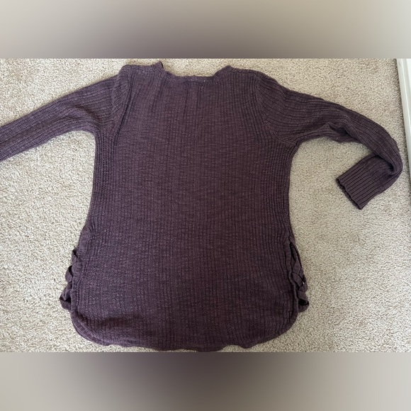 Women’s Fall Sweater - Picture 4 of 4